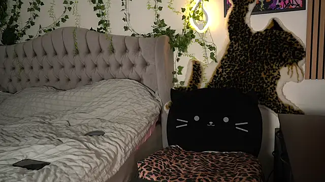 Estherjizz online show from 9, 7, 2026