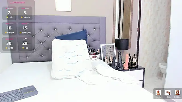 MilfVictoria online show from 8, 7, 2026