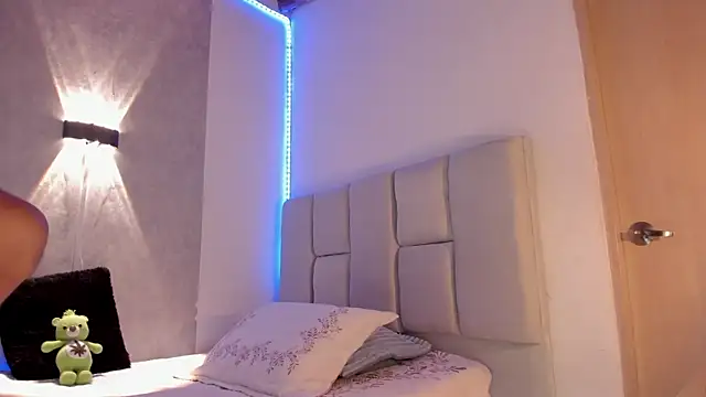 CRAZYBOYLOVE online show from 15, 9, 2025