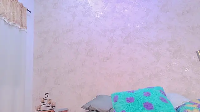 Snapshot of cristinapuerta_ chatting on 19, 6, 2026 cristinapuerta online show from 19, 6, 2026