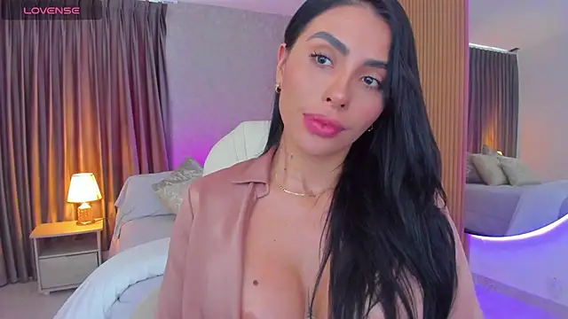 Sarah Stone  online show from 2, 10, 2025