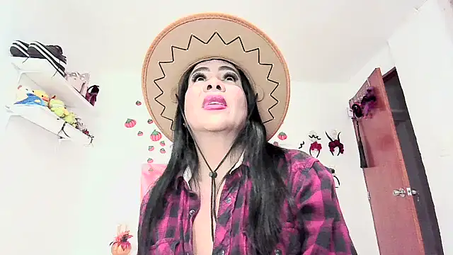 pink chicaxxx online show from 9, 10, 2025