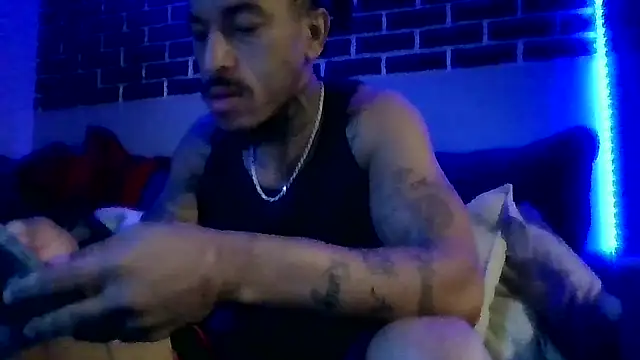 BigWayneBabyXXX online show from 27, 10, 2025