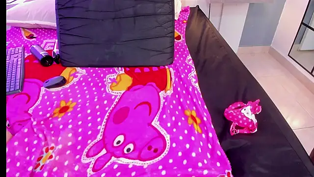 Snapshot of Blackrosse__ chatting on 6, 3, 2025 Blackrosse online show from 6, 3, 2025