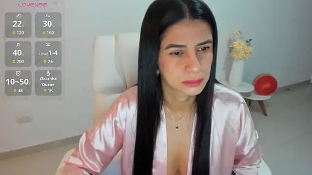 renata t  online show from 2, 11, 2025