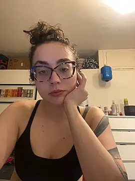 Snapshot of ladyturtle chatting on 29, 5, 2026 ladyturtle online show from 29, 5, 2026