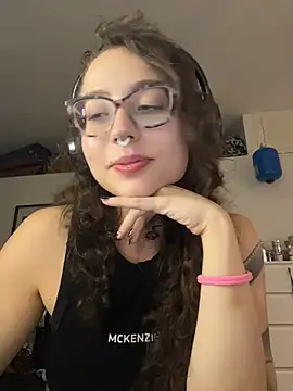 Snapshot of ladyturtle chatting on 15, 6, 2026 ladyturtle online show from 15, 6, 2026