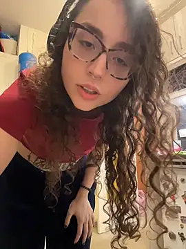 ladyturtle online show from 4, 4, 2026