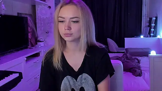 MaryDreaminess online show from 22, 9, 2025