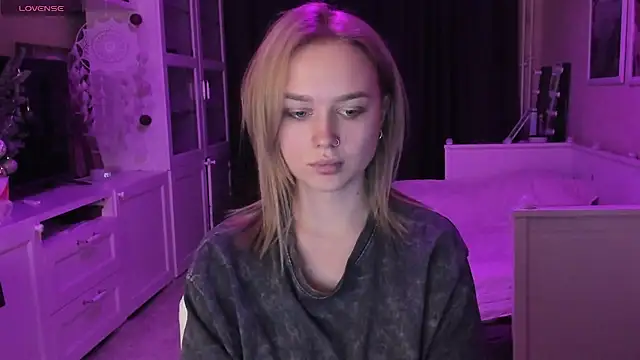 MaryDreaminess online show from 19, 1, 2025