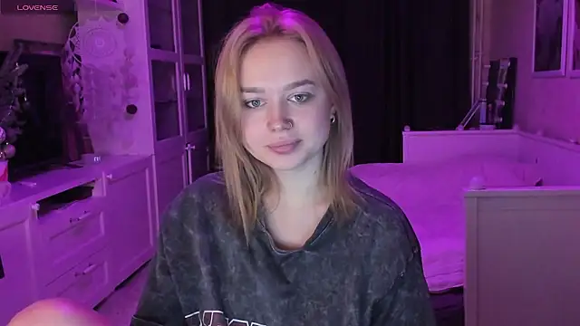 MaryDreaminess online show from 19, 1, 2025