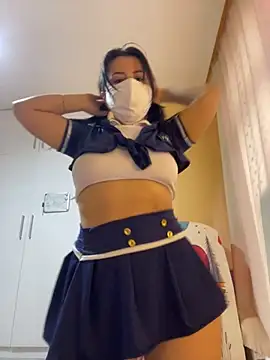 White-Petite online show from 3, 2, 2026