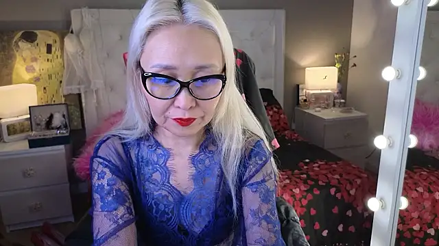 Snapshot of RoxalanaStar chatting on 31, 1, 2026 RoxalanaStar online show from 31, 1, 2026