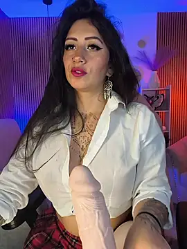 Tattooed spittingdoll online show from 21, 12, 2025