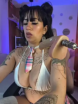 Snapshot of Tattooed_spittingdoll chatting on 1, 11, 2025 Tattooed spittingdoll online show from 1, 11, 2025