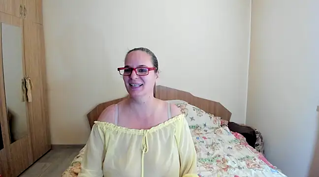 Snapshot of HardWildNipples chatting on 3, 3, 2025 HardWildNipples online show from 3, 3, 2025