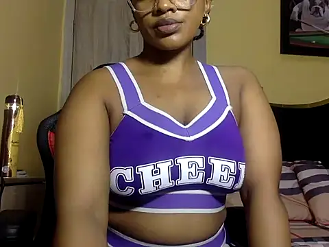 Snapshot of BOOTYBANGER24xx chatting on 23, 6, 2026 BOOTYBANGER24xx online show from 23, 6, 2026