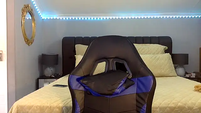 BOOTYBANGER24xx online show from 17, 11, 2025