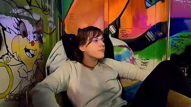 TheDaisyChaos online show from 17, 2, 2025