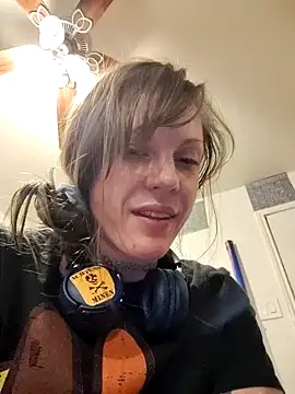 TheDaisyChaos online show from 21, 10, 2025