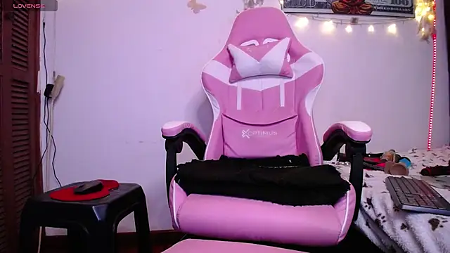 Jessi Evans online show from 25, 9, 2025