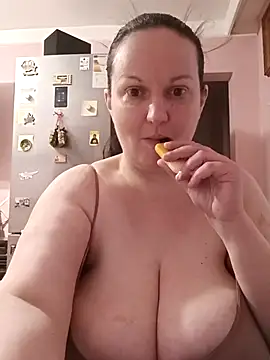 BustyLadyAlma online show from 15, 1, 2026