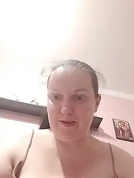 BustyLadyAlma online show from 24, 6, 2026