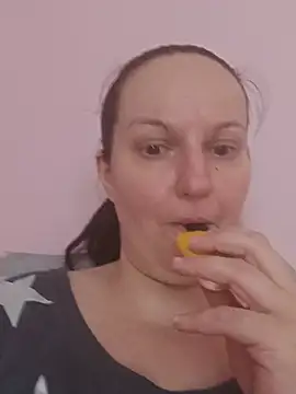 BustyLadyAlma online show from 5, 7, 2026