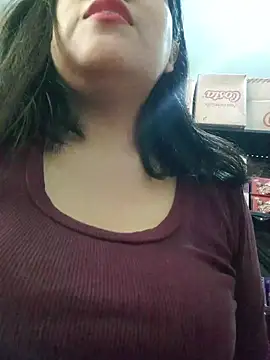 Snapshot of Kalani_Engel chatting on 6, 6, 2026 Kalani Engel online show from 6, 6, 2026