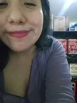 Snapshot of Kalani_Engel chatting on 5, 7, 2026 Kalani Engel online show from 5, 7, 2026