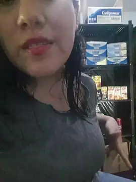 Snapshot of Kalani_Engel chatting on 15, 6, 2026 Kalani Engel online show from 15, 6, 2026