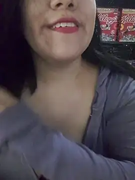 Snapshot of Kalani_Engel chatting on 5, 7, 2026 Kalani Engel online show from 5, 7, 2026