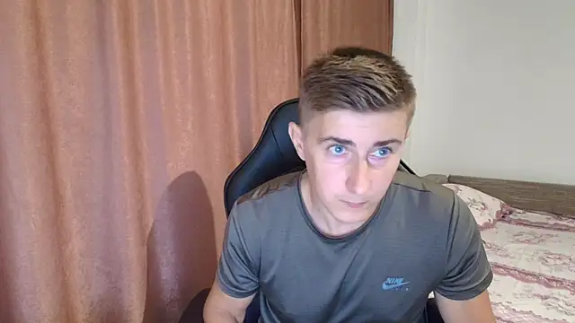 Todhorny9873 online show from 17, 2, 2025