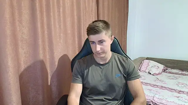 Todhorny9873 online show from 17, 2, 2025