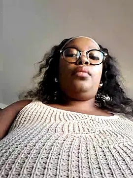 SWEETDOLLY29XX online show from 1, 10, 2025