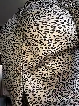 SWEETDOLLY29XX online show from 25, 5, 2026