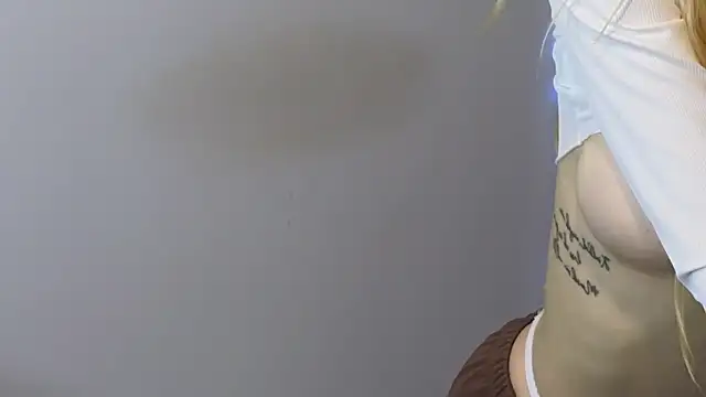 JuliaJuliette online show from 6, 10, 2025