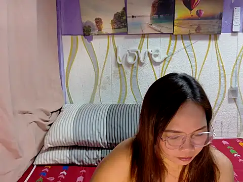 BURBERRY69 online show from 25, 2, 2026