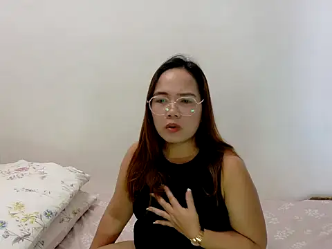 Snapshot of BURBERRY69 chatting on 26, 6, 2026 BURBERRY69 online show from 26, 6, 2026