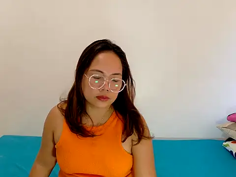 BURBERRY69 online show from 28, 3, 2026