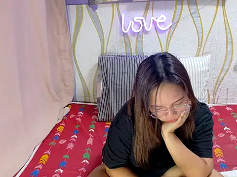 BURBERRY69 online show from 11, 3, 2026