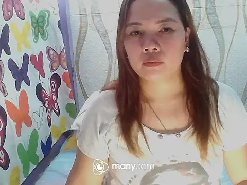 BURBERRY69 online show from 28, 9, 2025