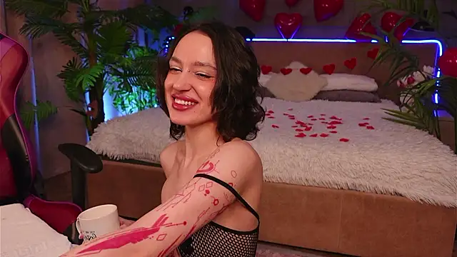 Snapshot of Devilinee chatting on 11, 2, 2026 Devilinee online show from 11, 2, 2026