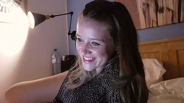 Neonstar online show from 21, 3, 2025