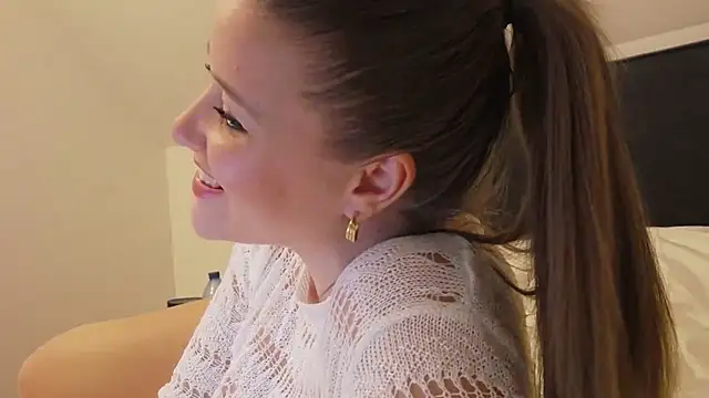 Neonstar online show from 15, 3, 2025