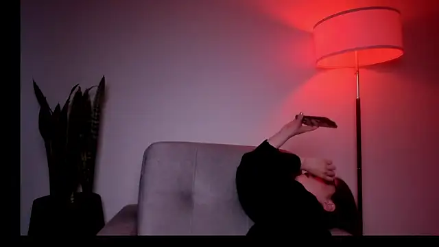 HazelKush online show from 2, 6, 2026
