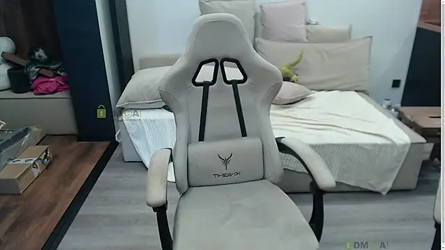 Sunny-Girl1 online show from 31, 10, 2025