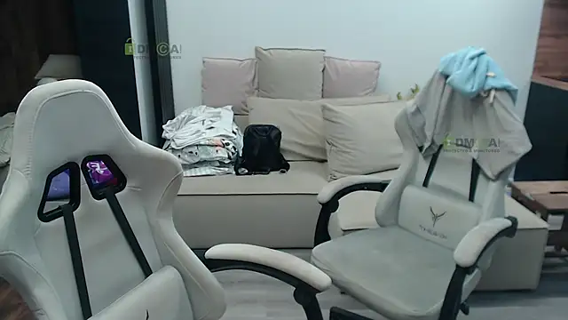 Sunny-Girl1 online show from 13, 11, 2025