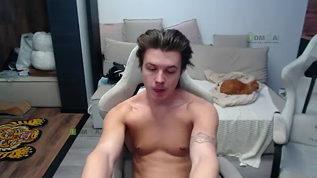 Sunny-Girl1 online show from 13, 1, 2026