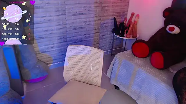 Snapshot of TinnaCobb chatting on 9, 6, 2026 TinnaCobb online show from 9, 6, 2026